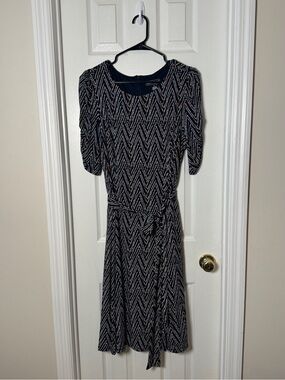 Jessica Howard Chevron Midi Dress Size 16 Black White Puff Sleeve Belted